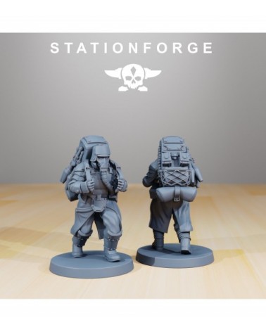 Grim Guard Armored Soldier With Ammo