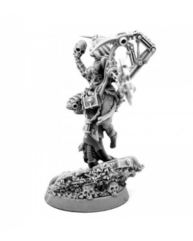 Mechanic Adept Female Tech Priest Skull Keeper