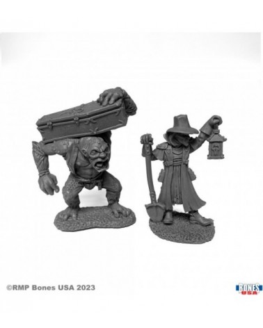 Townsfolk: Gravedigger and Henchman